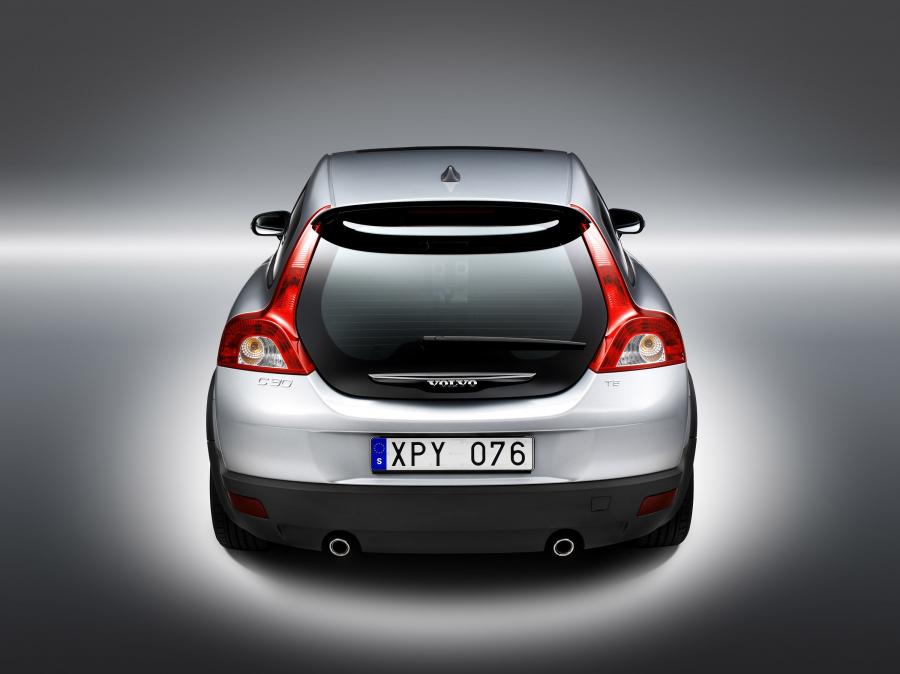  Volvo C30 T5 2007 года  (фото 9 из 15)